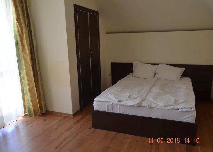 Opal Casa de hóspedes 3*